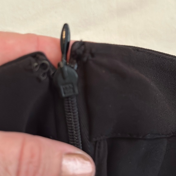 Kate Spade, size 8, black cropped slacks - Picture 6 of 6